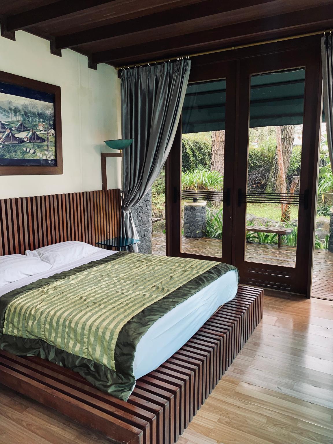 3 Bedrooms, Villa, Private Garden