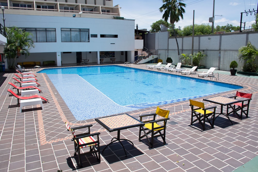 Hotel Tonchala 4/58