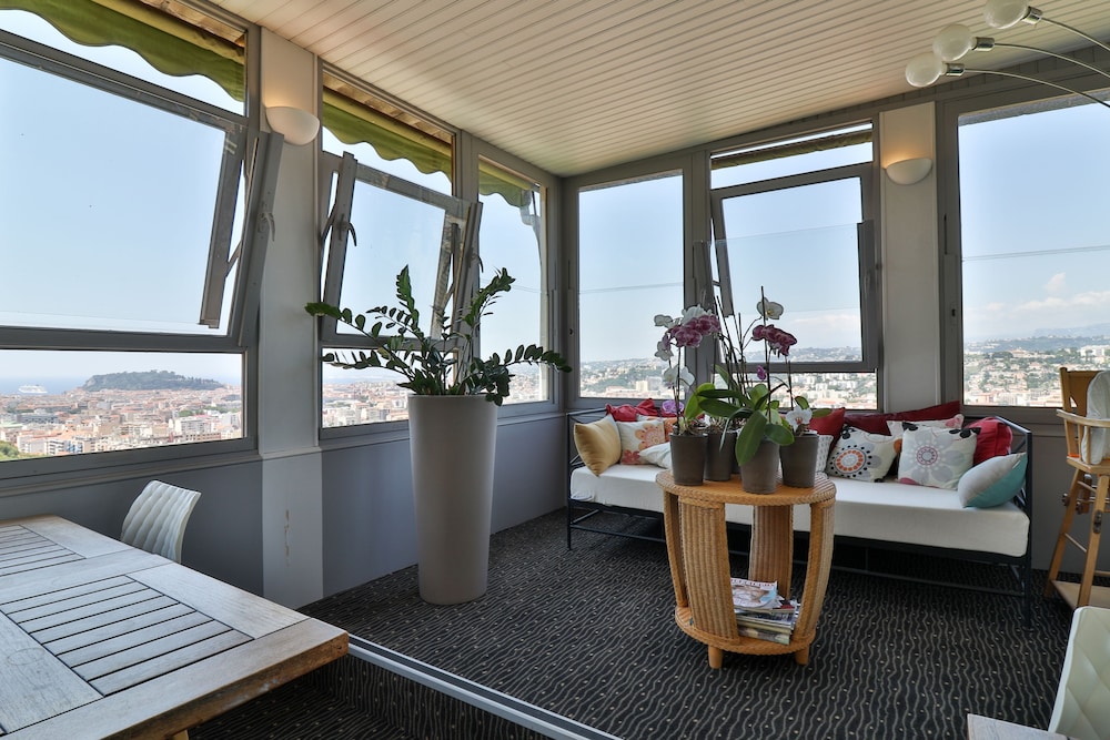 Le Panoramic Boutique Hotel 56/70