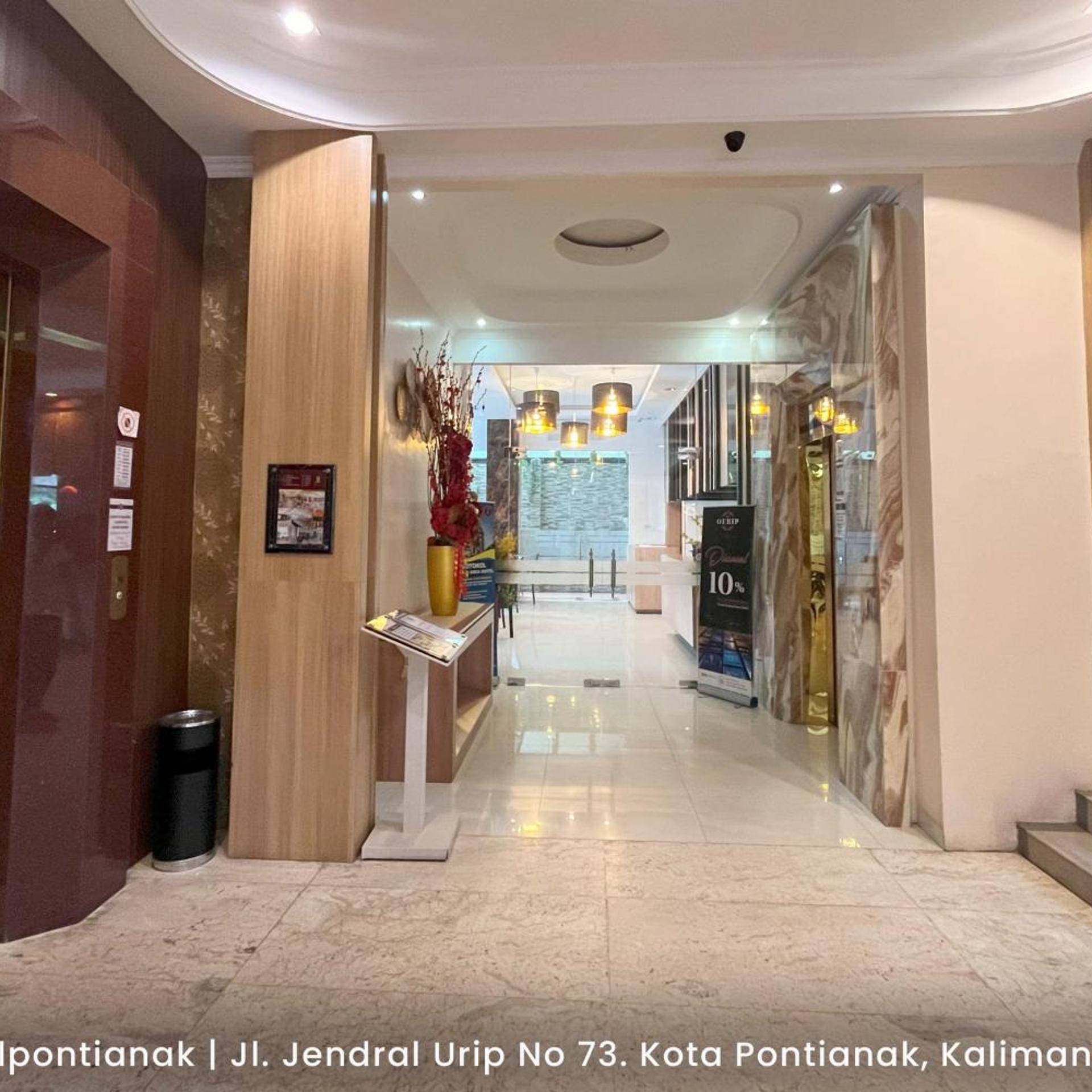 G Hotel Pontianak 10/50