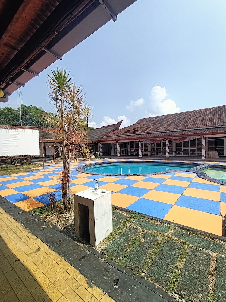 Motel Desa 14/36
