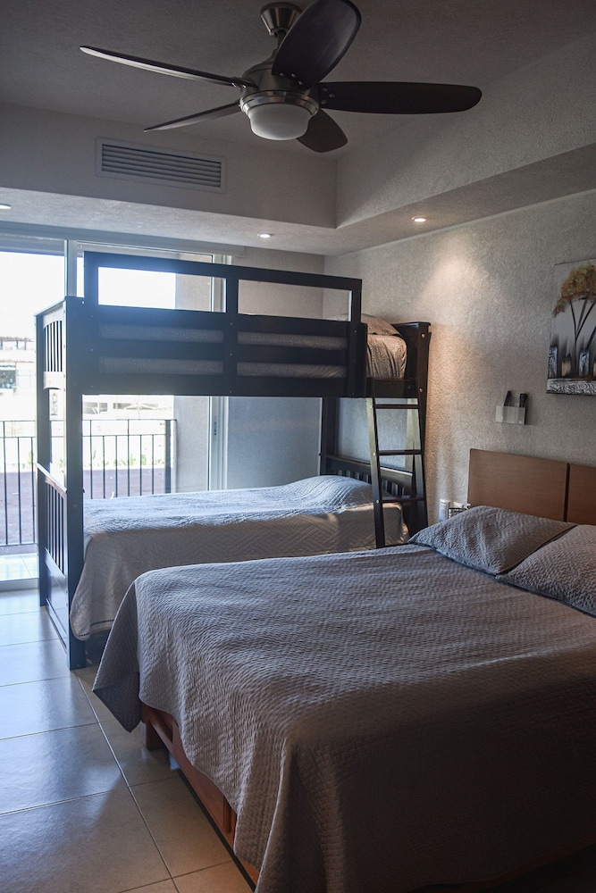 Grand Venetian Condominium 6/50