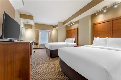 Suite, 2 Double Beds, Accessible