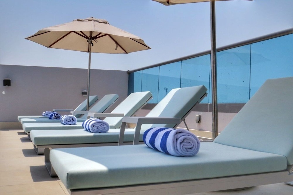 Beach Walk Hotel 40/67