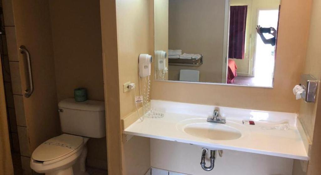 غرفة بسريرين مزدوجين، Barrington Hotel Schaumberg Near I 90 6/9