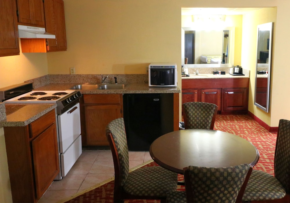 Baymont By Wyndham Sevierville Pigeon Forge 37/41
