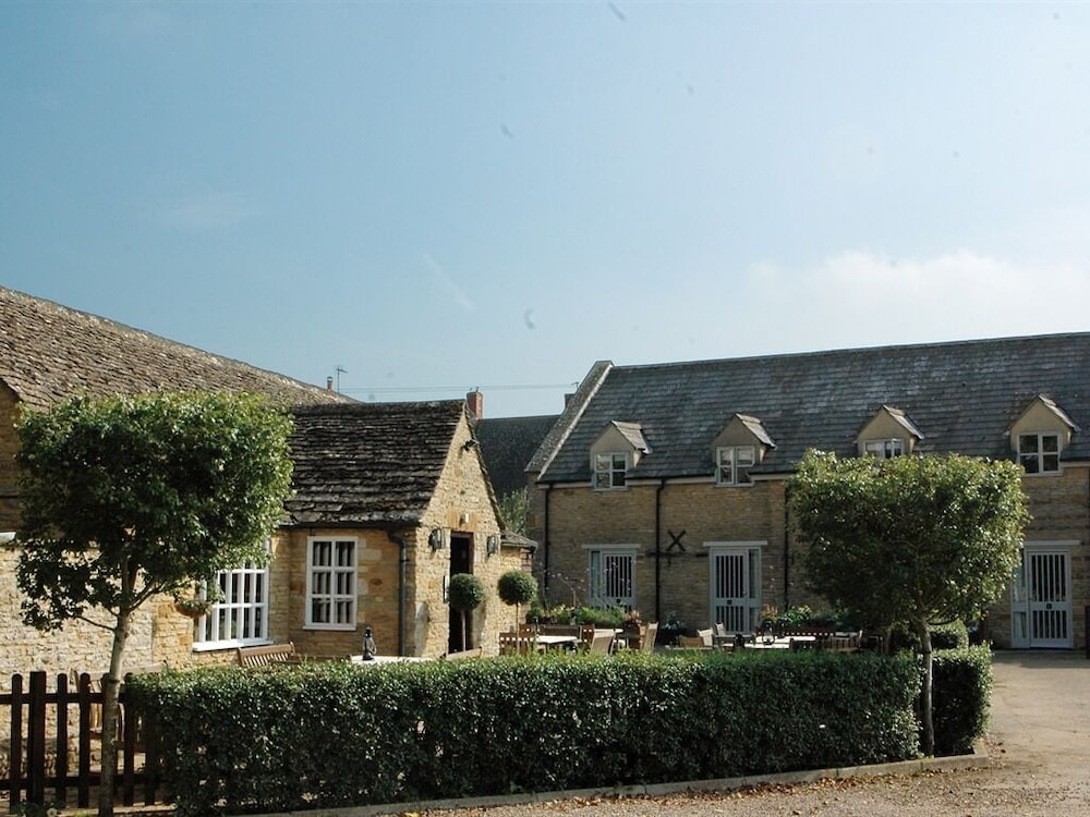 The White Horse Inn 3/62