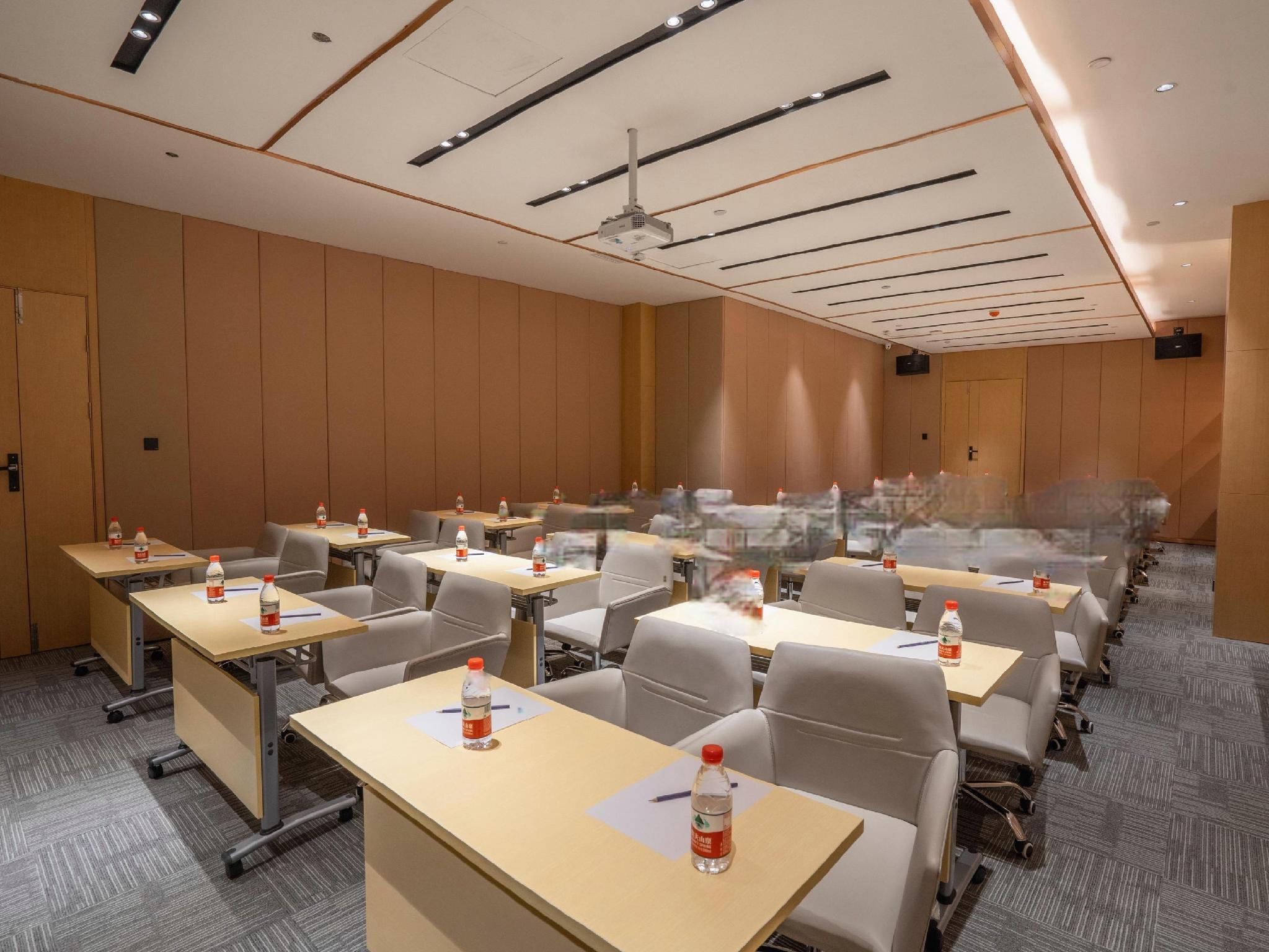 Lavande Hotel Wuhan QuShuiLou of Xinhua Road 35/37