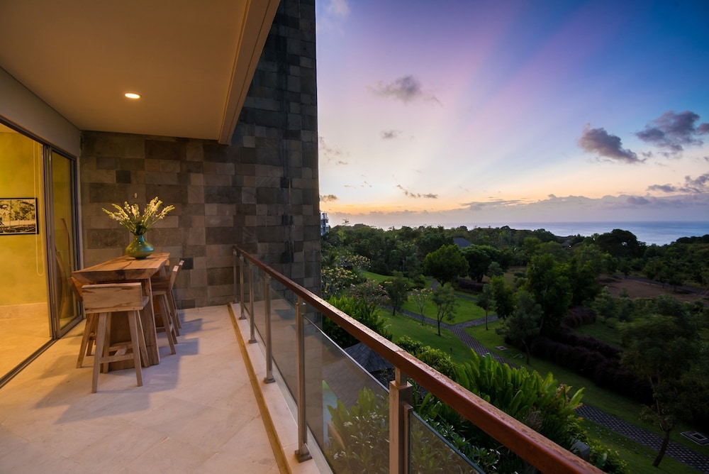 Luxury Apartment At Ayana Residences 2/50
