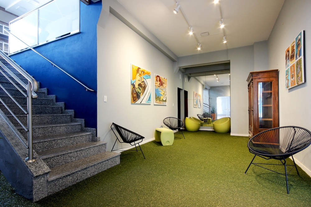 Cris Hotel 52/69