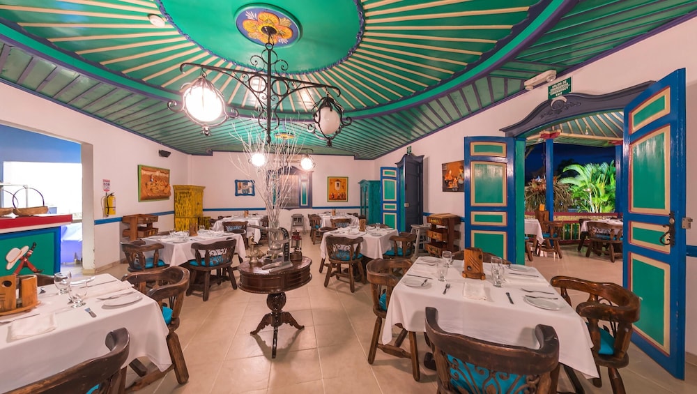 Decameron Las Heliconias All Inclusive 32/49