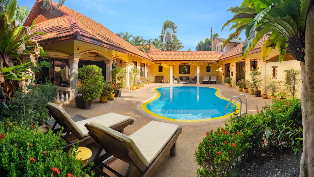 Coconut Paradise Villas 38/50