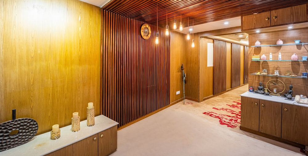 Shanti Palace 9/71