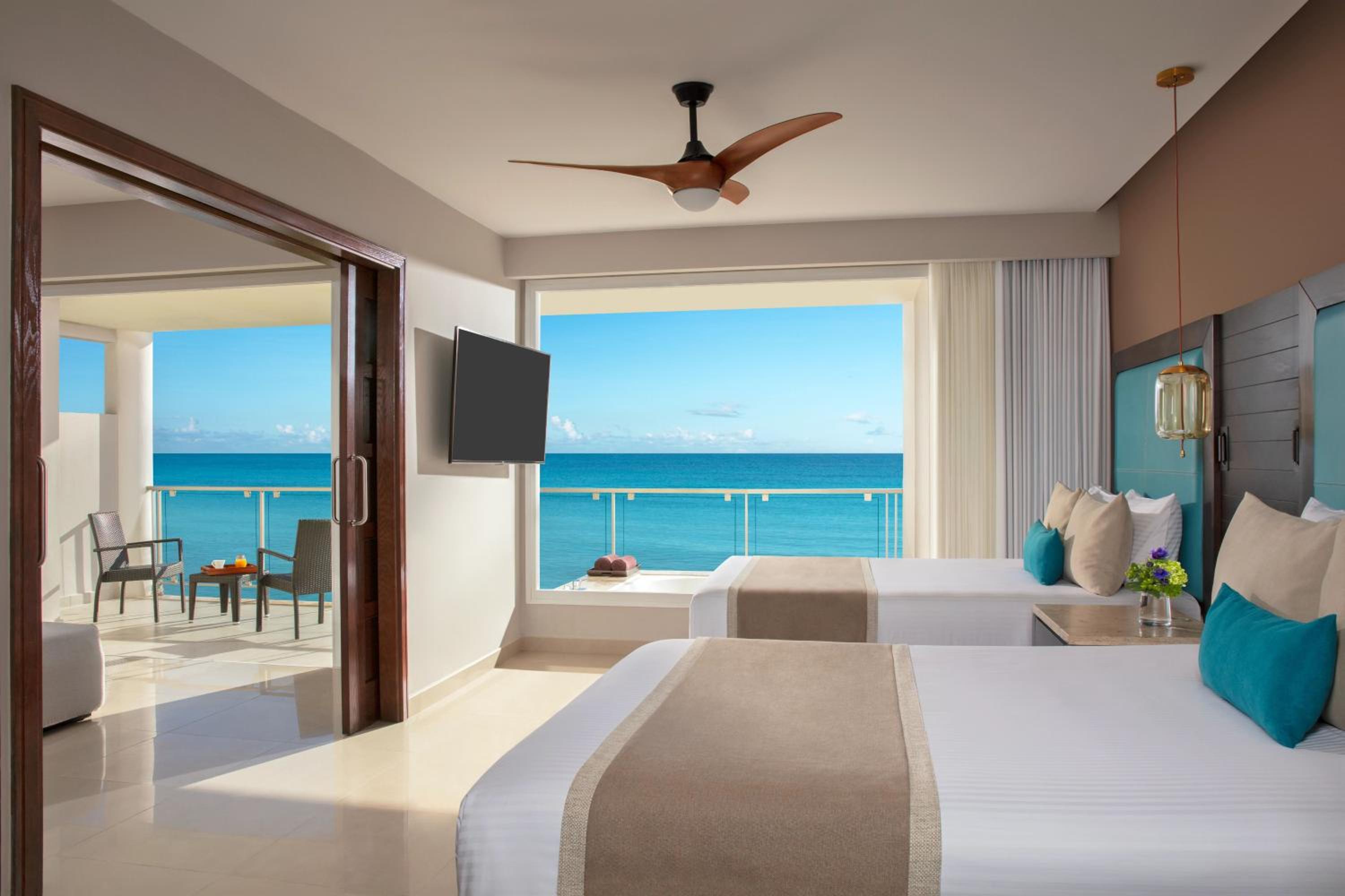Preferred Club, 2 Double Beds, Ocean Front