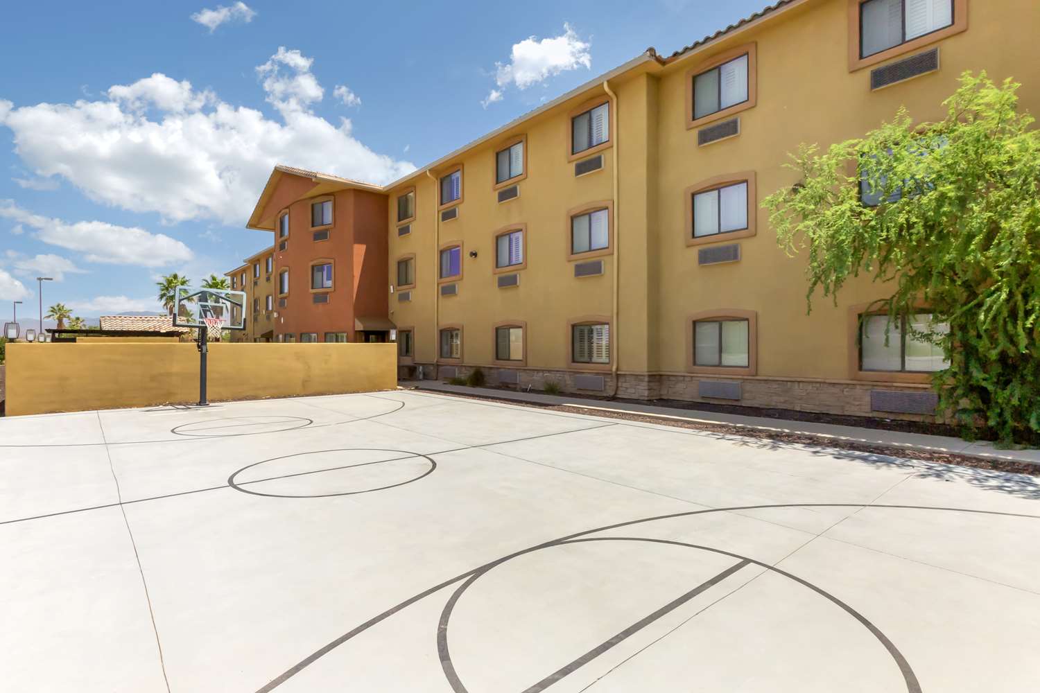 Best Western Plus Safford 40/43