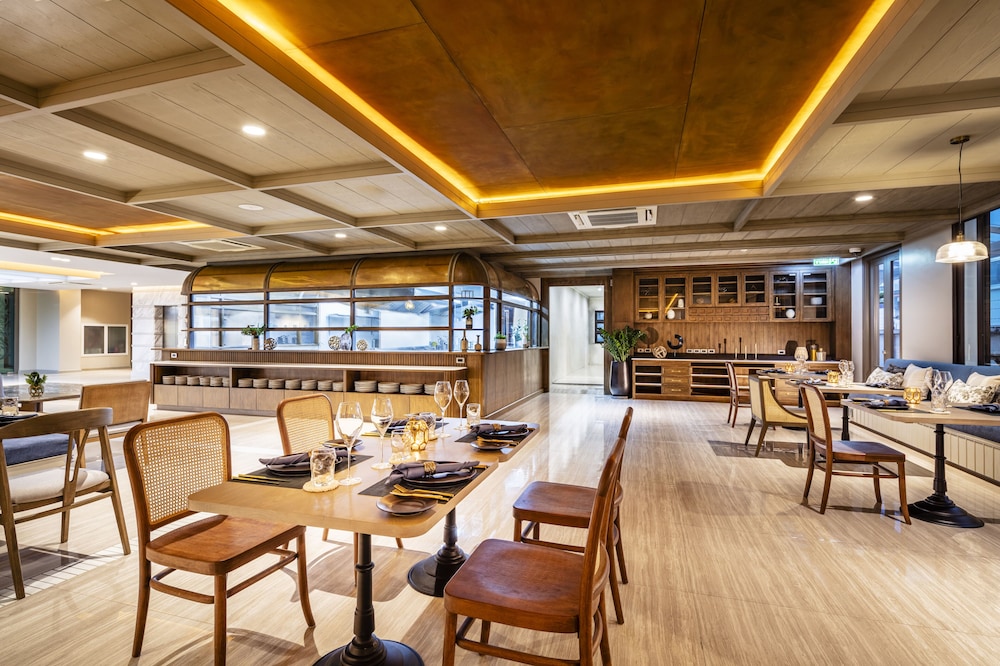 Syn Boutique Hotel 55/70