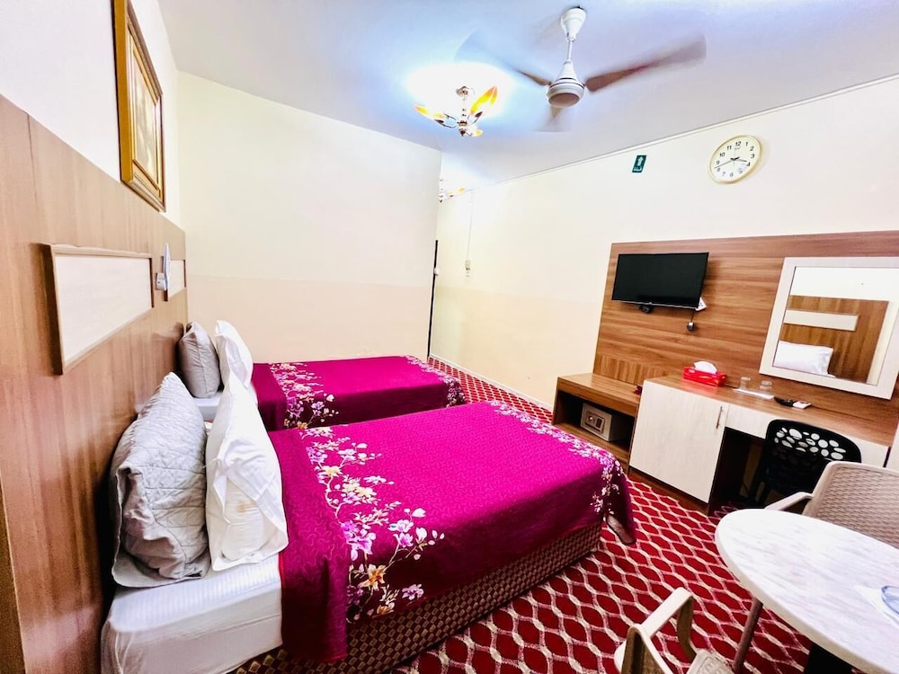 Al Ahrar Hotel 14/34