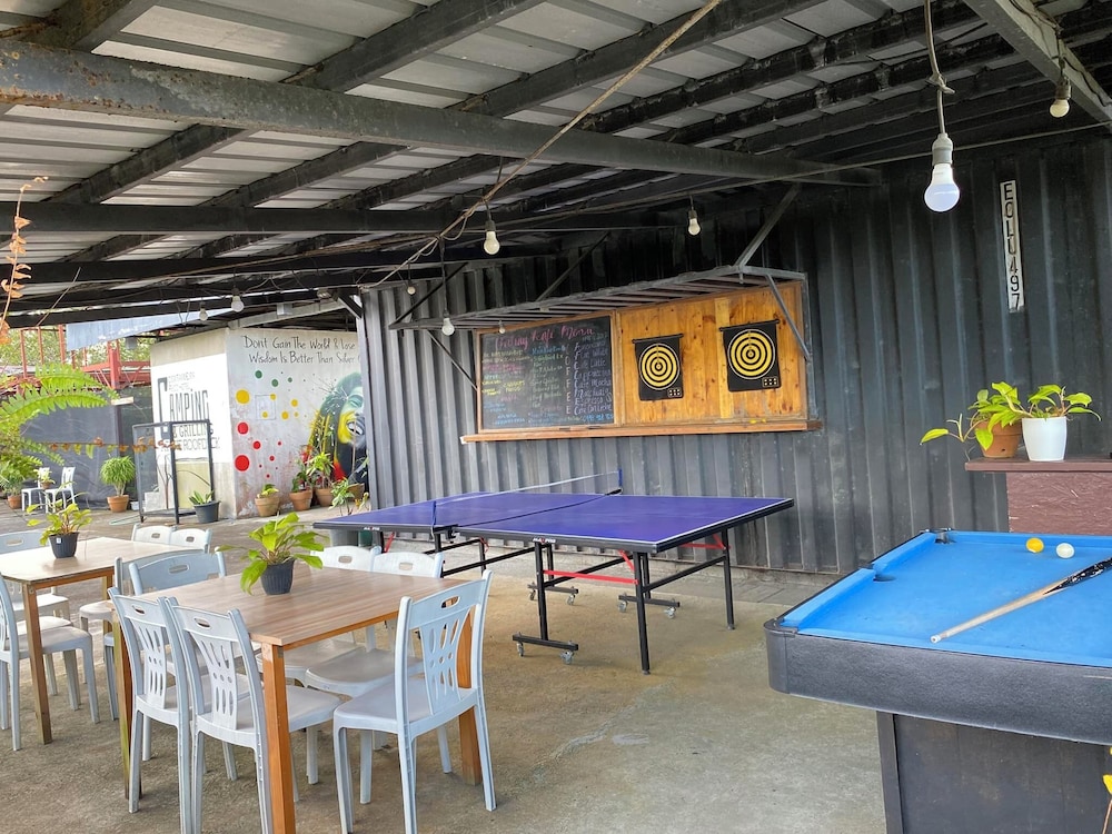 Containers By Eco Hotel Tagaytay 56/66