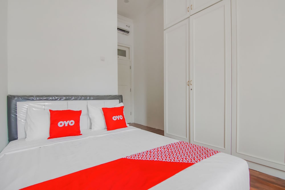 غرفة قياسية بسرير مزدوج