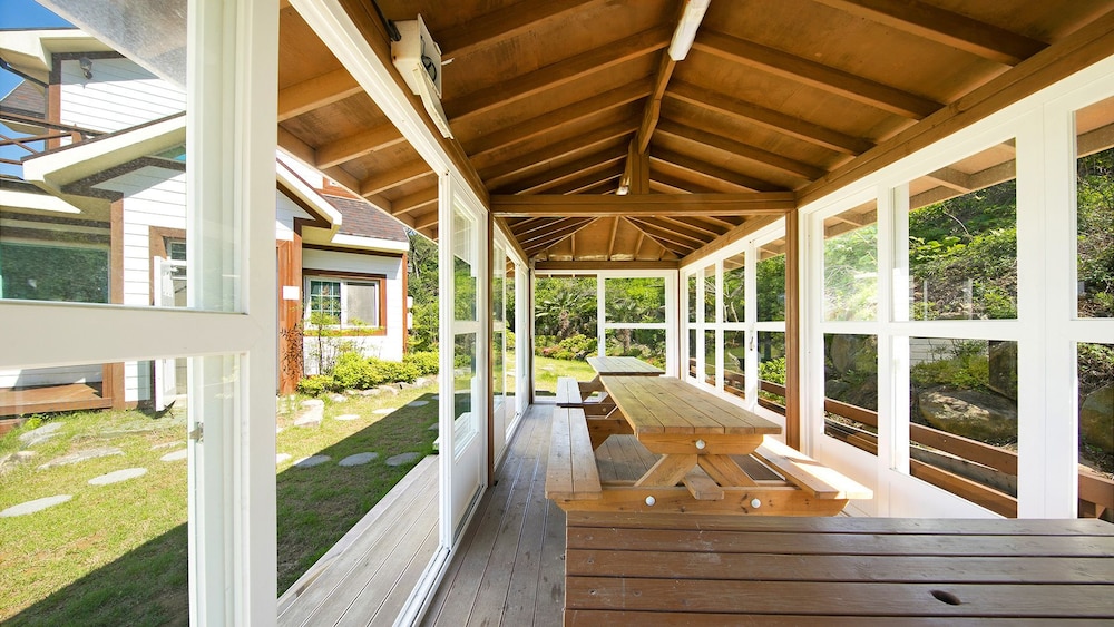 Hanulbora Pension 28/50