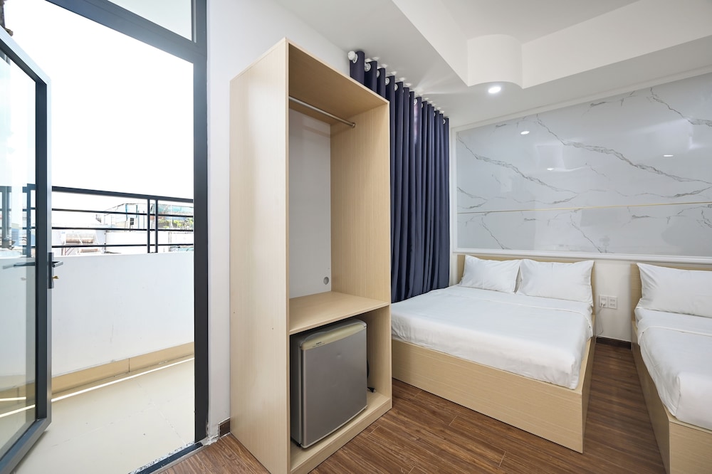 Sunrise Airport Hotel 34/51