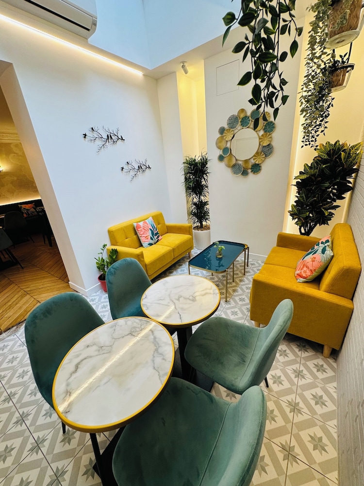 Hotel Oceanic 30/50