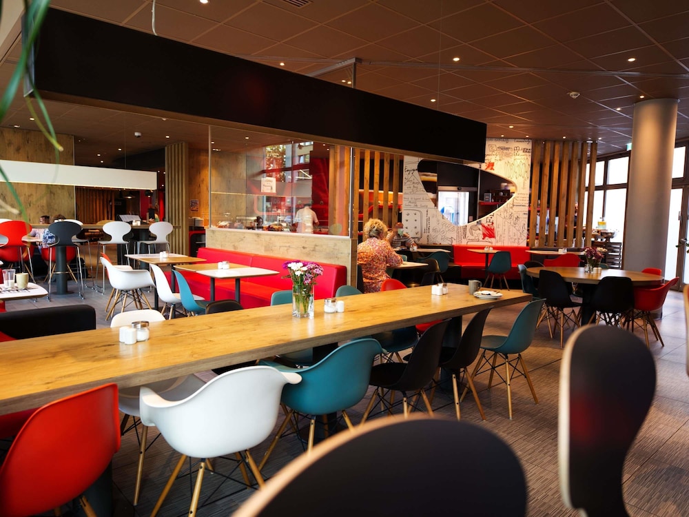 Ibis Hotel Koln Centrum 46/68