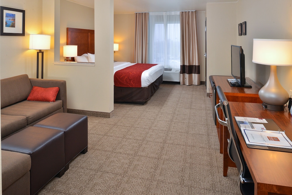 Comfort Suites Redding - Shasta Lake 36/52