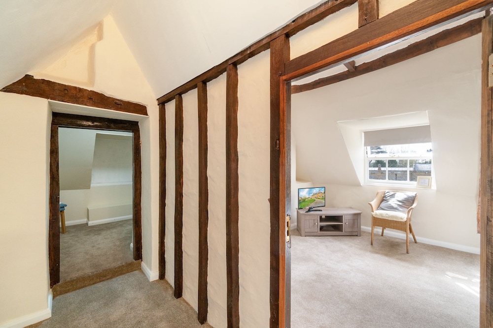 Ecton House 41/42