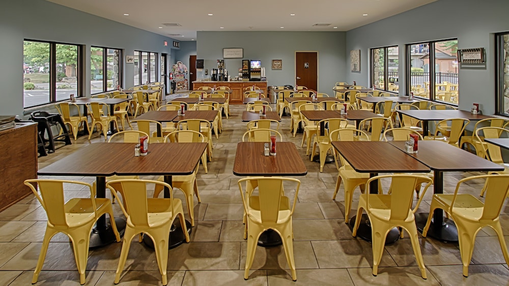 Creekstone Inn 21/36
