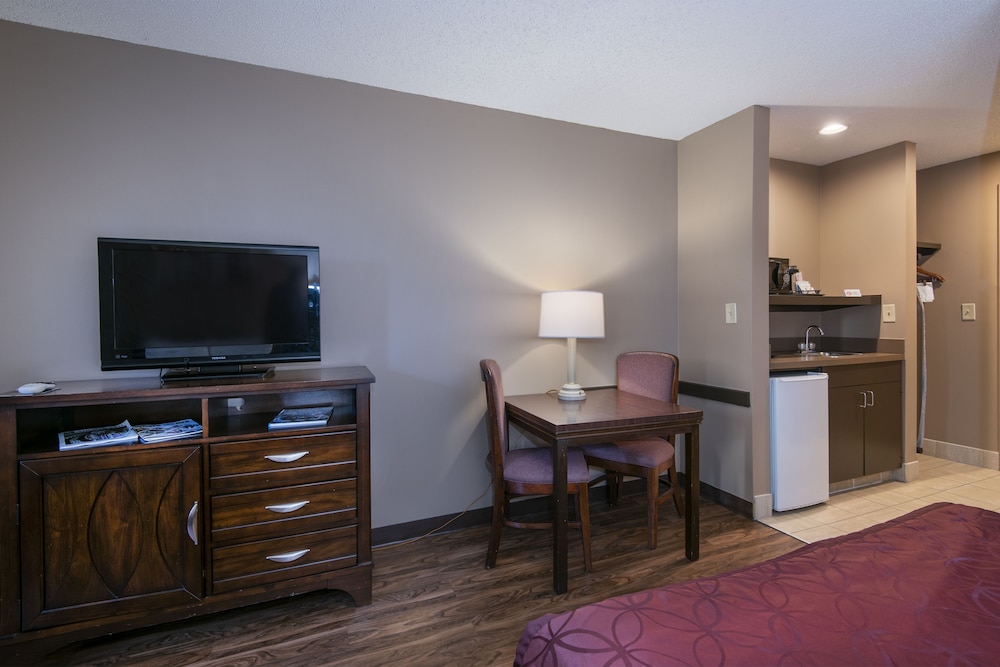 Guest Inn and Suites Midtown Medical Center 27/38