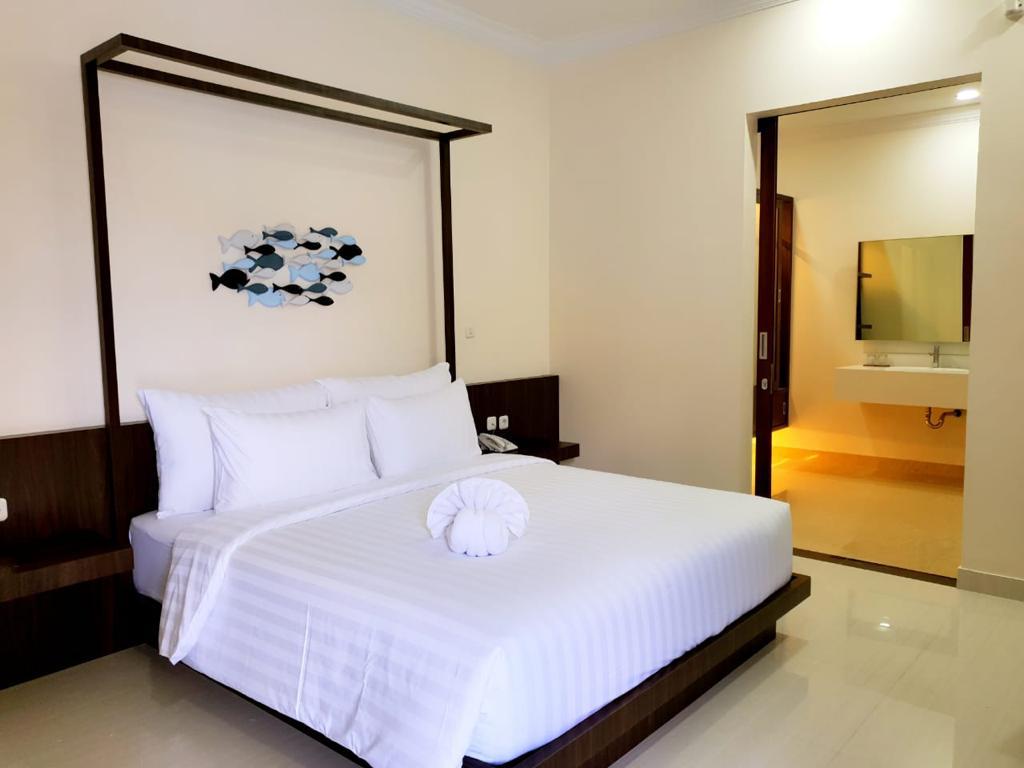 Standard, Twin Beds
