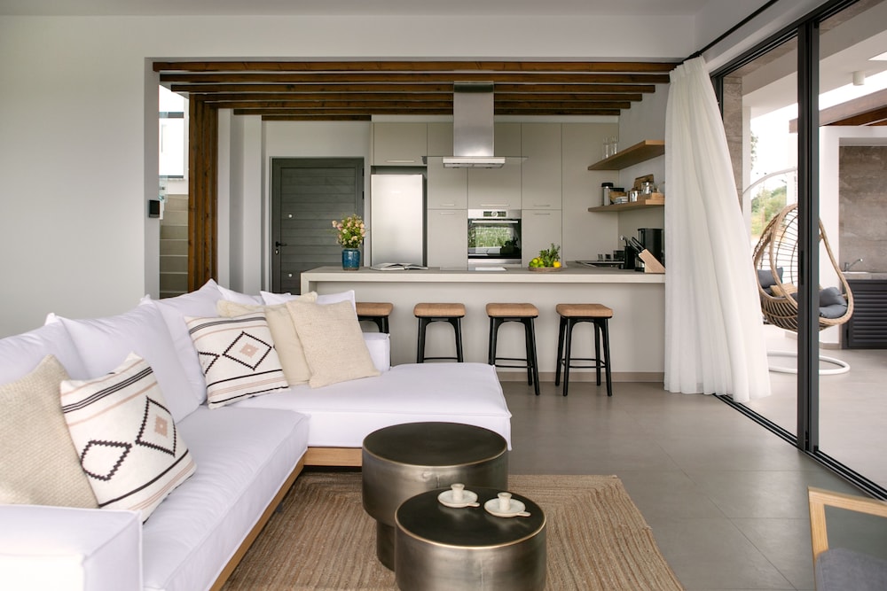 Lora Pearl Luxury Villa 61/66