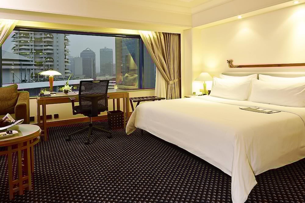 LE MERIDIEN JAKARTA 9/68