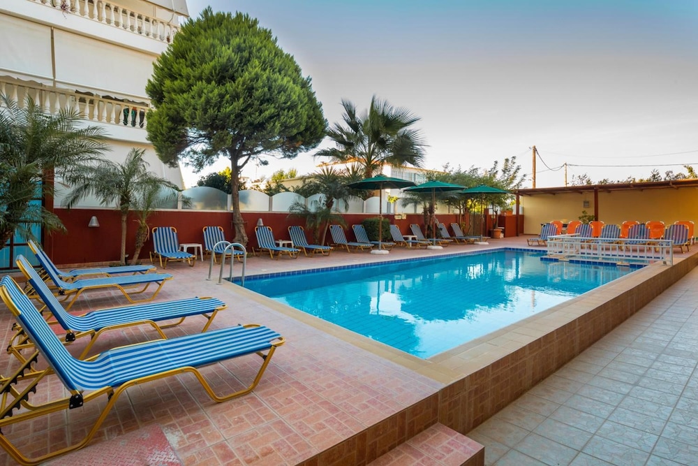 Alea Hotel Apartments 13/29