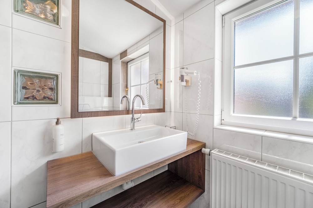 غرفة مفردة، Das Grune Hotel Zur Post - 100 Bio 19/19