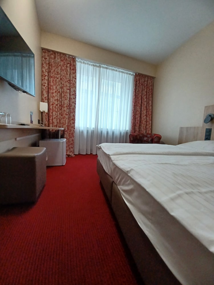 Hotel Europa 8/41
