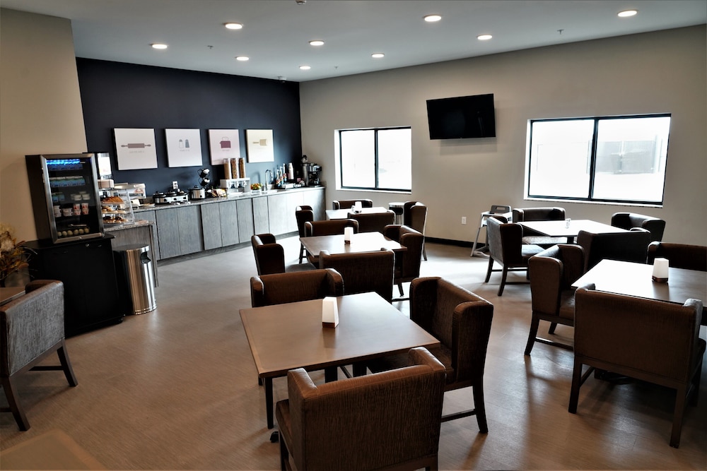 Brookstone Fort Dodge 43/46