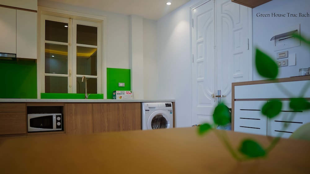 Green House Service Apartment 6/46