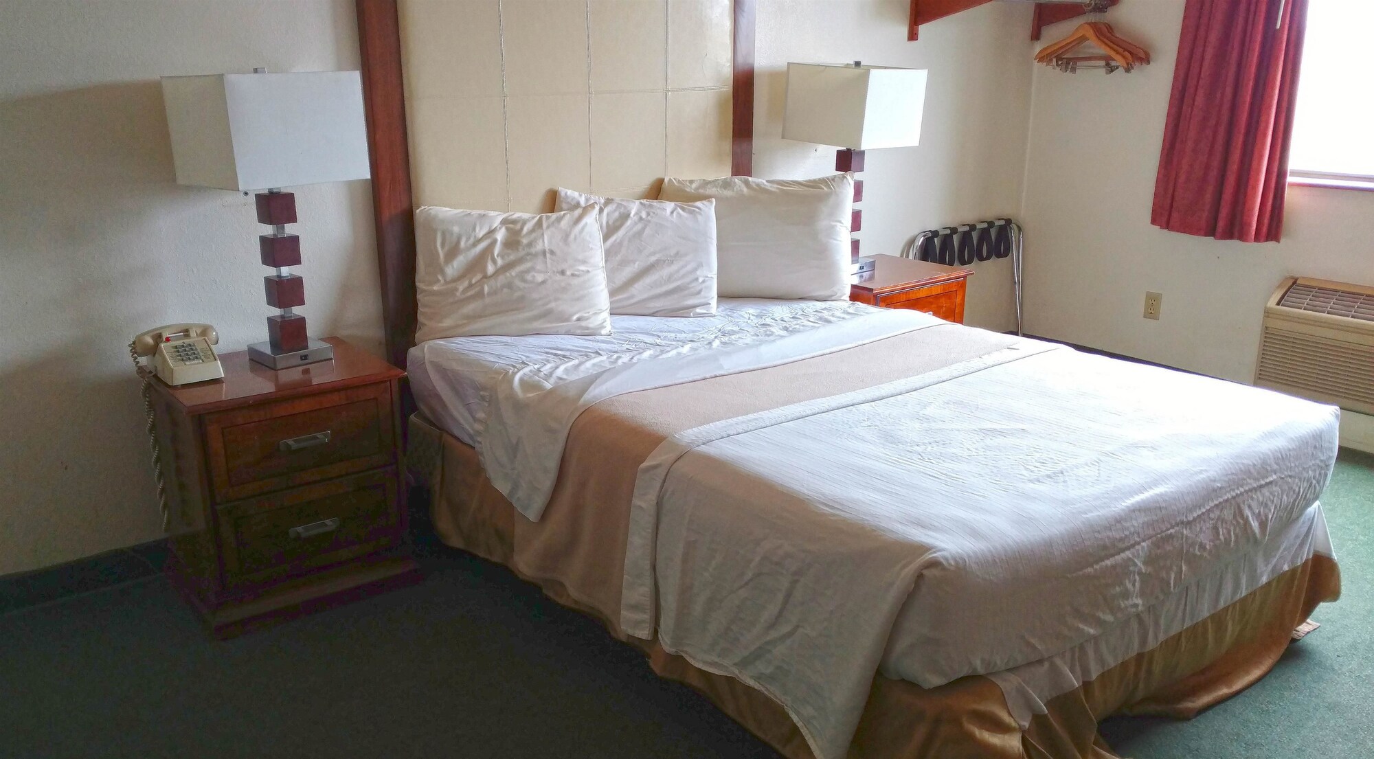 Room, Queen Bed