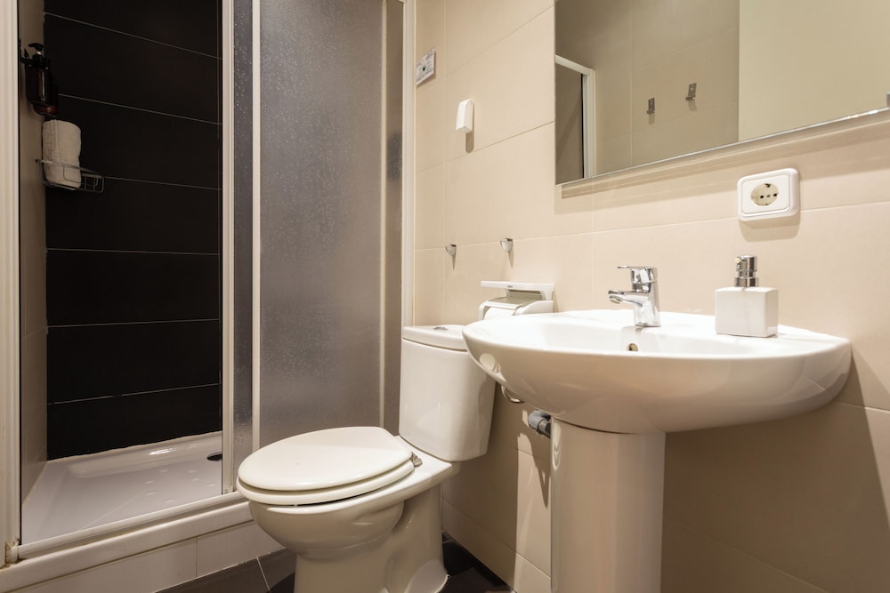 Hostal Siscinc - Adults Only 49/53
