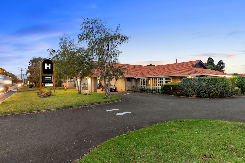 Mantra Mount Gambier 43/49