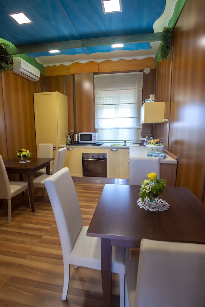 Nives Bed and Breakfast 25/29