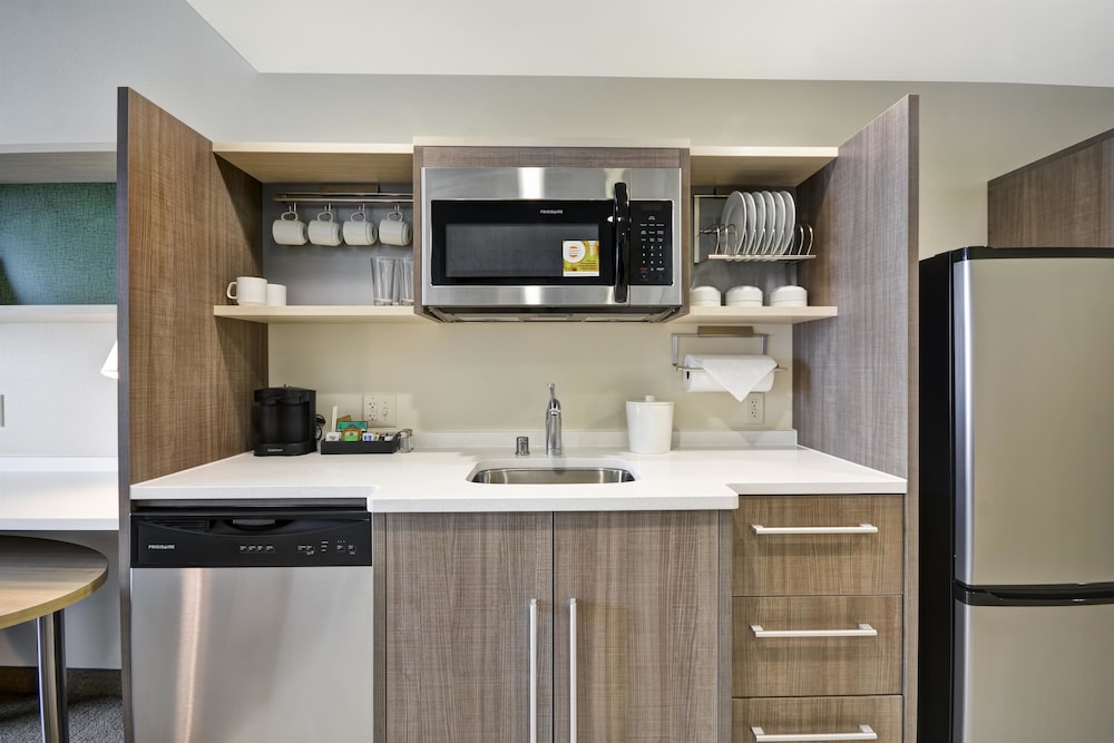 Home2 Suites By Hilton Plymouth Minneapolis 48/57
