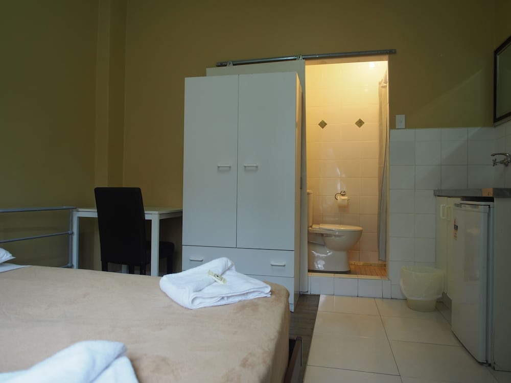 CENTRAL PRIVATE HOTEL 22/55