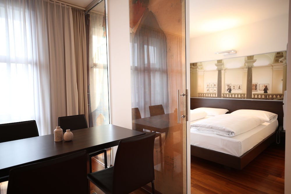 arte Hotel Linz 8/70