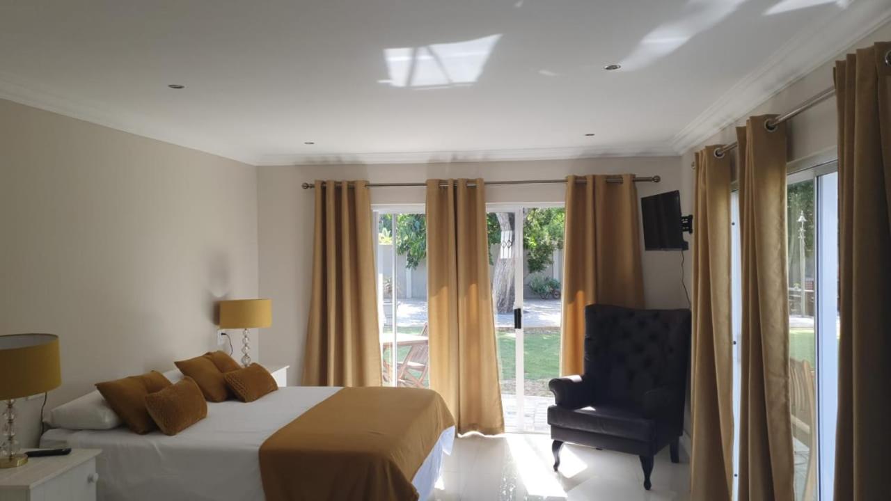 Cape Winelands Business Villas Self Catering rooms 4/50