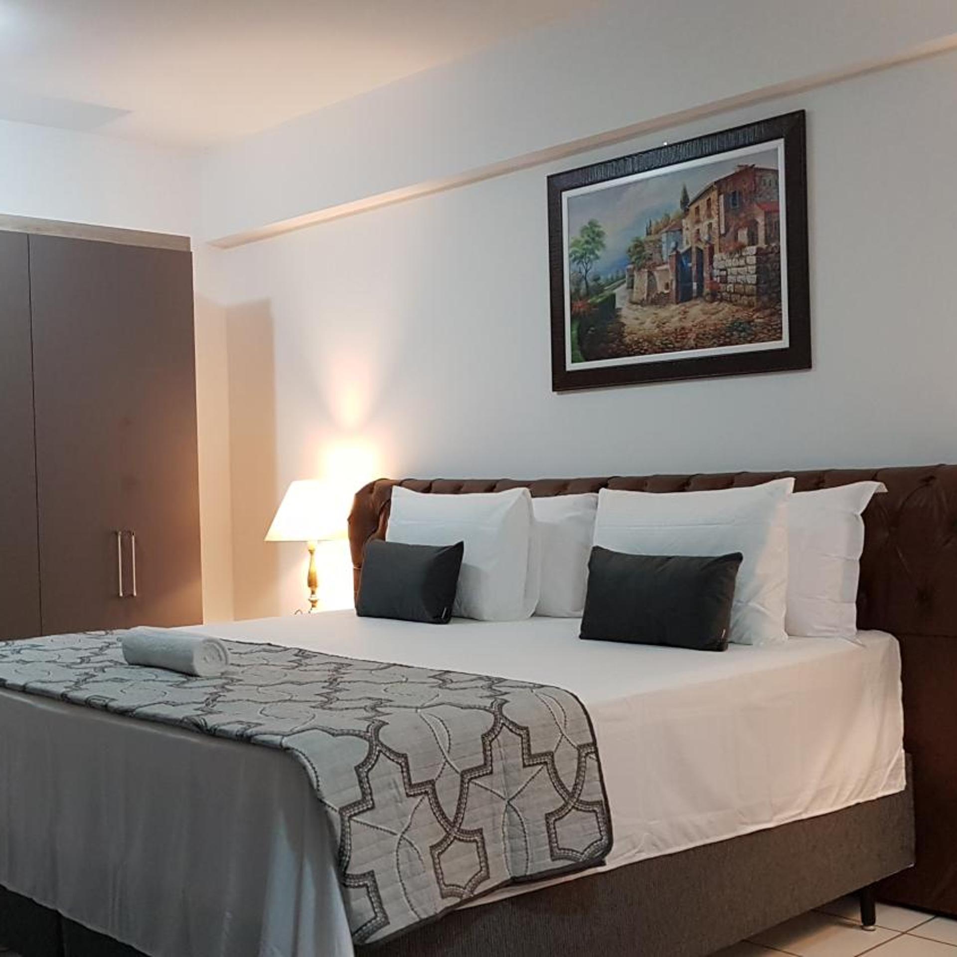 Quarto Luxo Gold 3/21