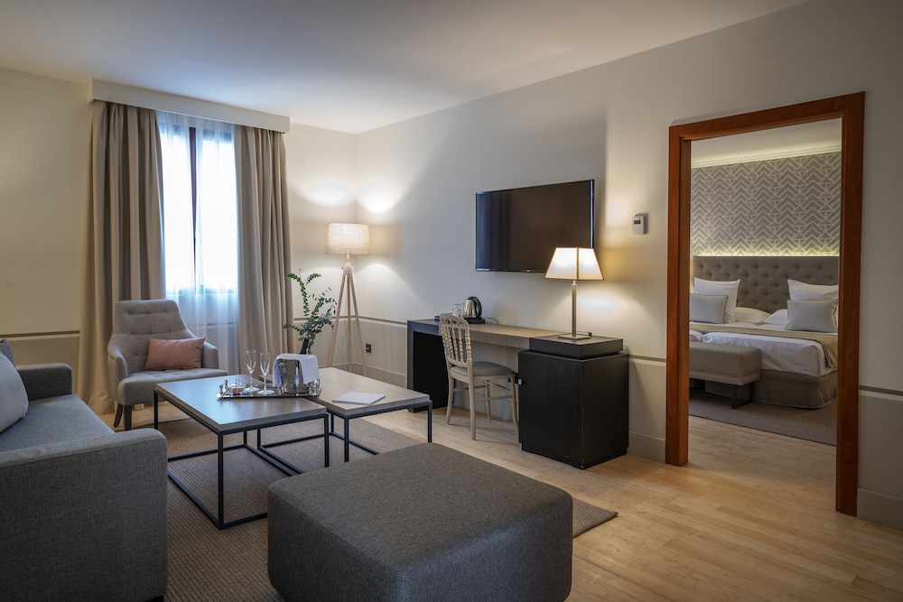 Hospes Palacio de Arenales Spa 47/68