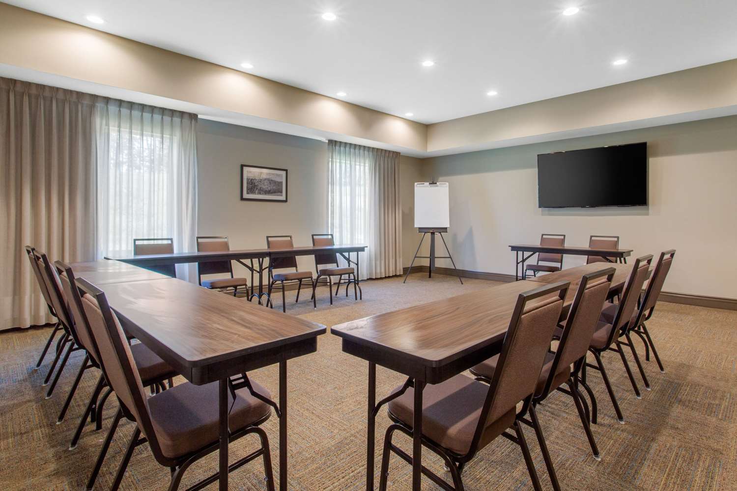 Sleep Inn & Suites Monroe - Woodbury 18/24